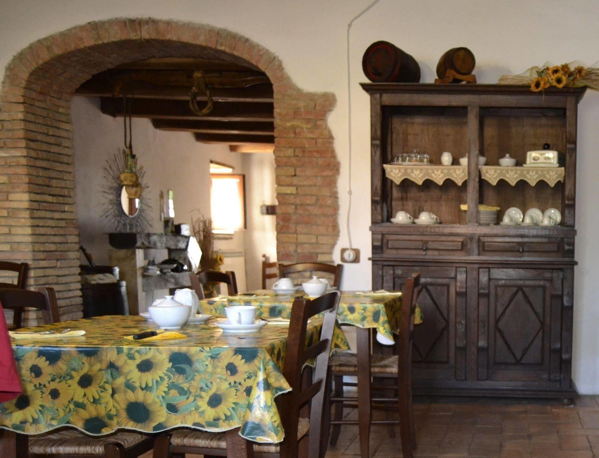 B&B Antico Casale Canonica  Buitenkant foto